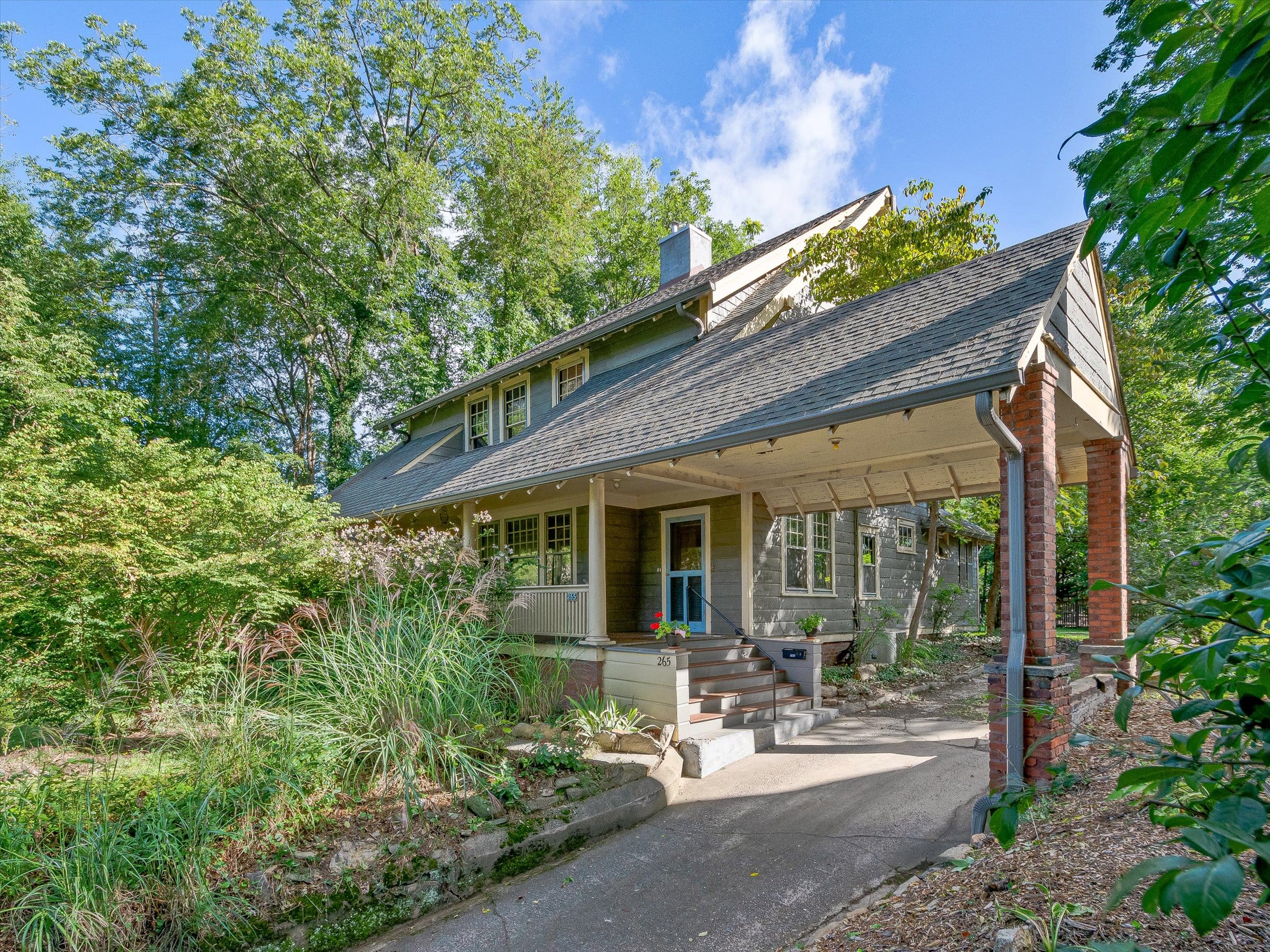 265 Cumberland Ave. Carla & Company